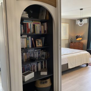 Armoire