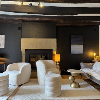 IMG_8170 Parquet contrecollé chêne peinture noir poutre plafond